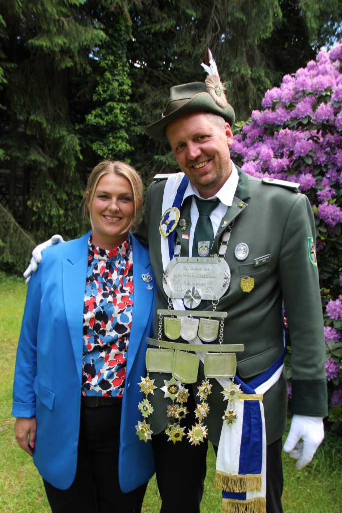 Königspaar 2026/2027: Dominik und Helena Stratmann